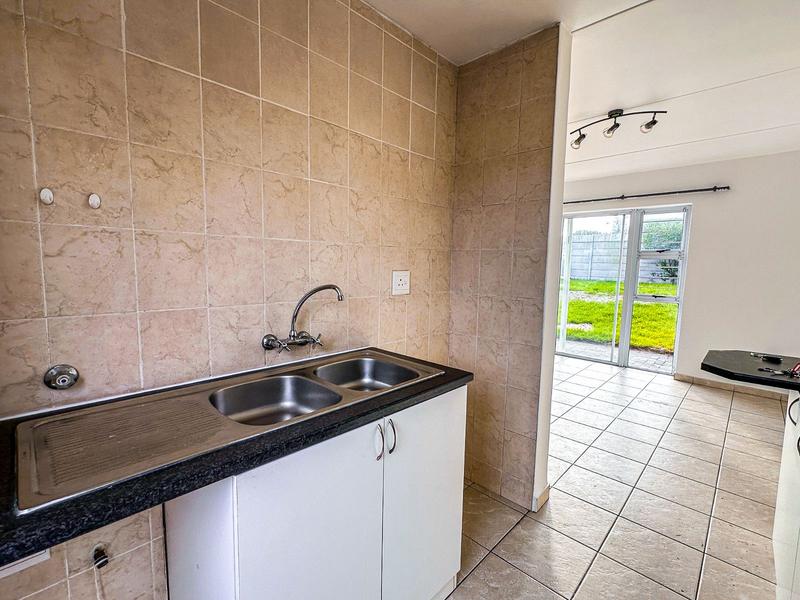 2 Bedroom Property for Sale in Protea Heights Western Cape